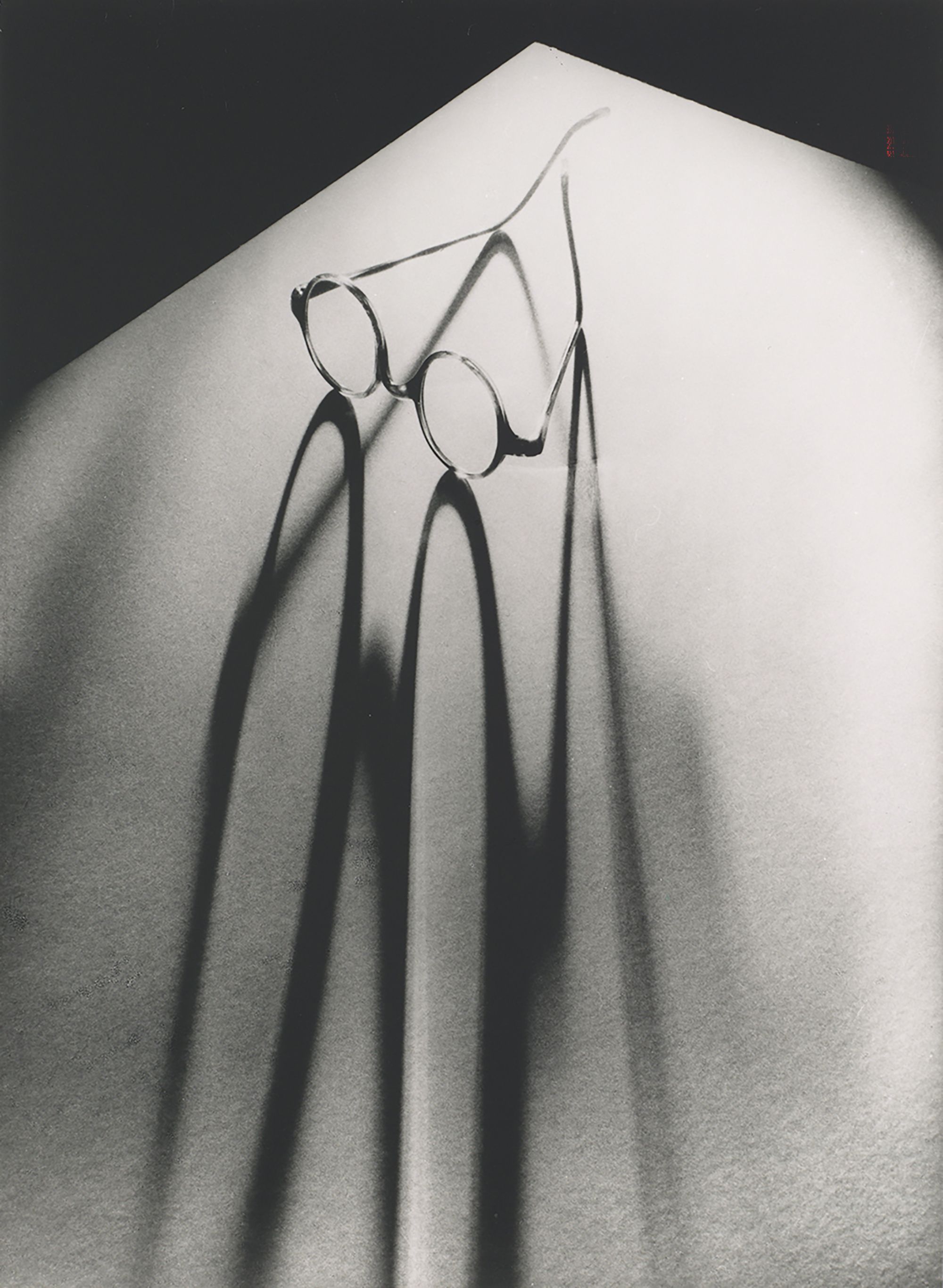 Olive Cotton, Australia 1911–2003 / Glasses 1937, printed 1999 / Gelatin silver photograph on paper / 30.6 x 25.3cm / Purchased 2007. QAG Foundation / Collection: Queensland Art Gallery | Gallery of Modern Art