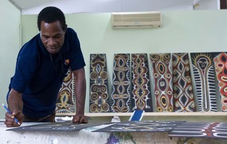 Asia Pacific Triennial of Contemporary Art APT7 Gallery of Modern Art Papua New Guinea artists working on APT7 artwork