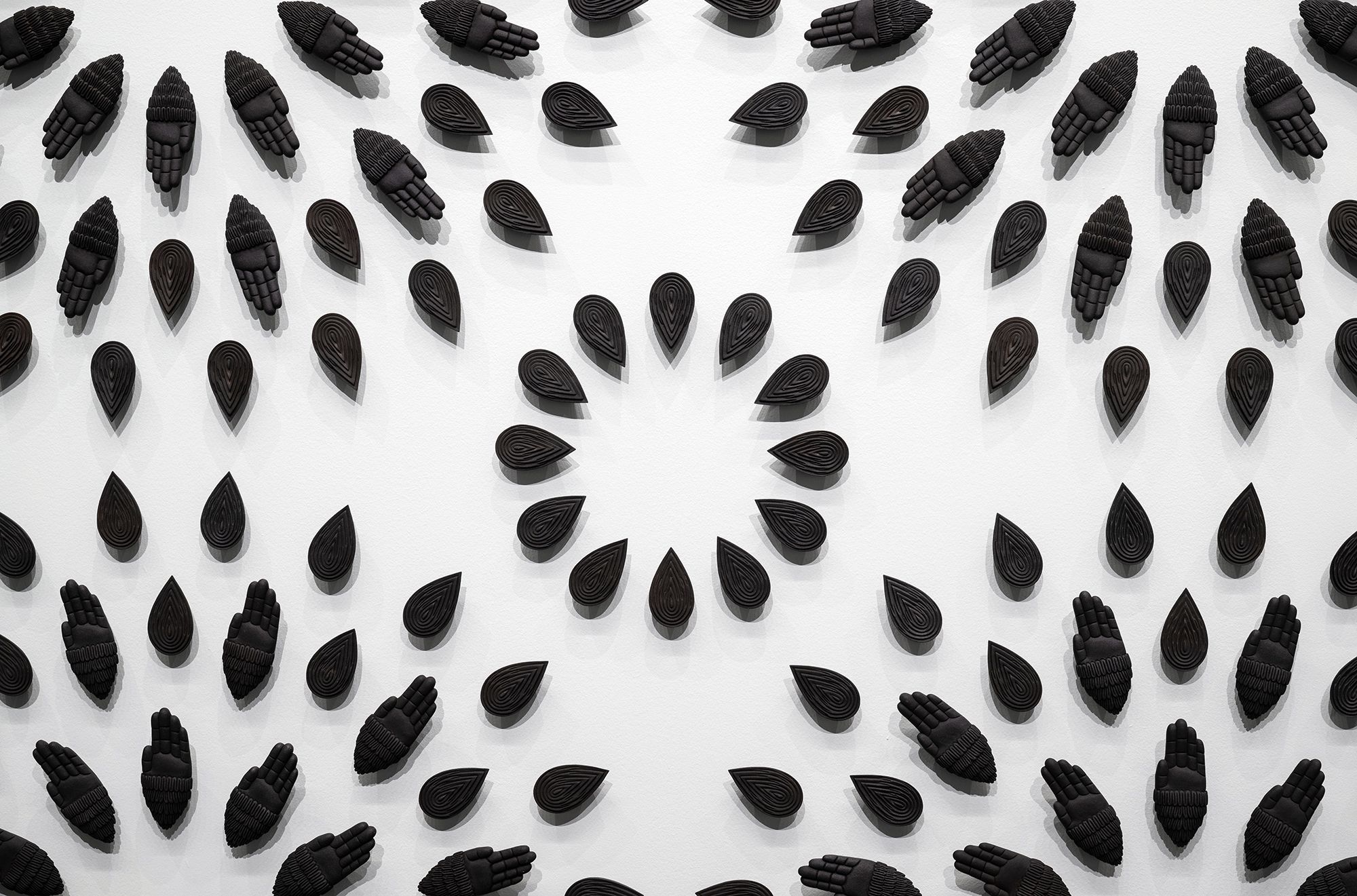 Albert Yonathan Setyawan, Indonesia/Japan b.1983 / Spires of Undifferentiated Being (detail) 2023–24 / Terracotta / 3276 parts: 380 × 1140 × 3cm (installed) / Commissioned for ‘The 11th Asia Pacific Triennial of Contemporary Art’ / Purchased 2024 with funds from Tim Fairfax AC through the QAGOMA Foundation / Collection: Queensland Art Gallery | Gallery of Modern Art / © Albert Yonathan Setyawan