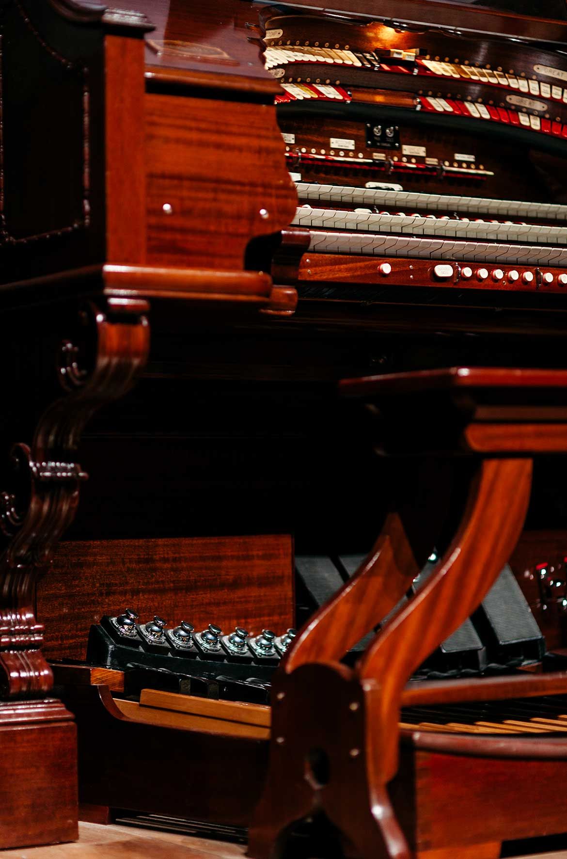 The Wurlitzer console at the Gallery of Modern Art / Photograph: Joe Ruckli © QAGOMA