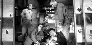 Production still from Endless Desire 1958 / Director: Shohei Imamura / Image courtesy: ©1958 Nikkatsu