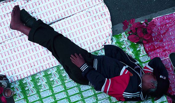 ZHOU Tao China b.1976 Blue and Red (stills) 2014 Single-channel HD video, 16:9, 24:25 mins, colour, sound Purchased 2015. Queensland Art Gallery | Gallery of Modern Art Foundation Image: Courtesy the artist and Vitamin Creative Space