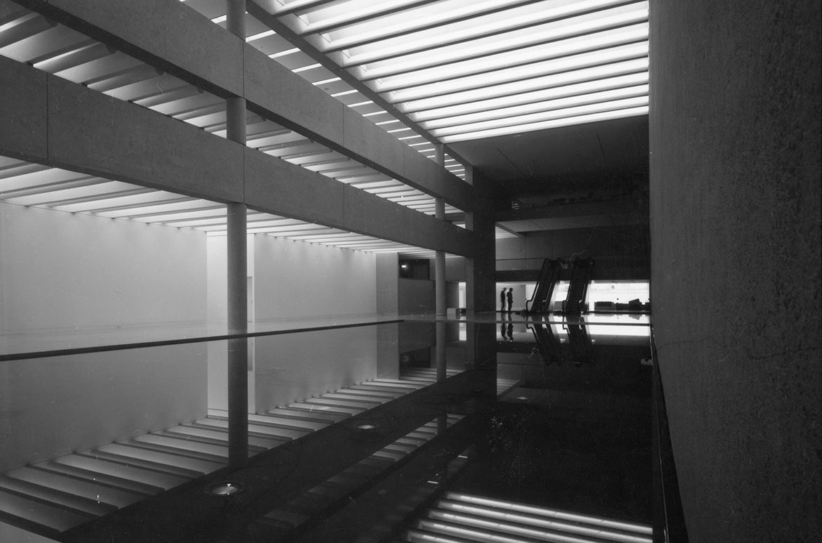 Queensland Art Gallery interior, Watermall, 4 May 1982 / Collection: QAGOMA Research Library