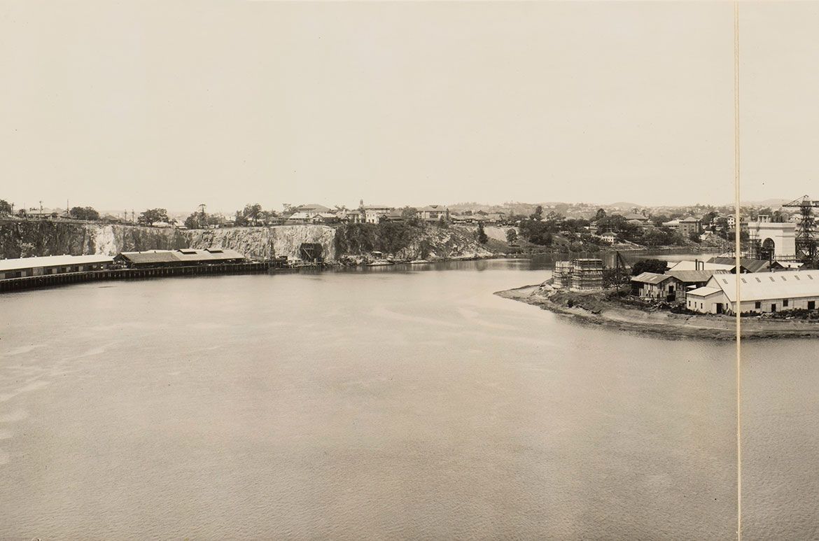 Panorama showing the beginning of the construction of the Story Bridge, 1937 / 6377-0003-0054 / Image courtesy State Library of Queensland, Brisbane