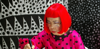 Production still from Kusama: Infinity 2018 / Director: Heather Lenz / Image courtesy: Madman Entertainment
