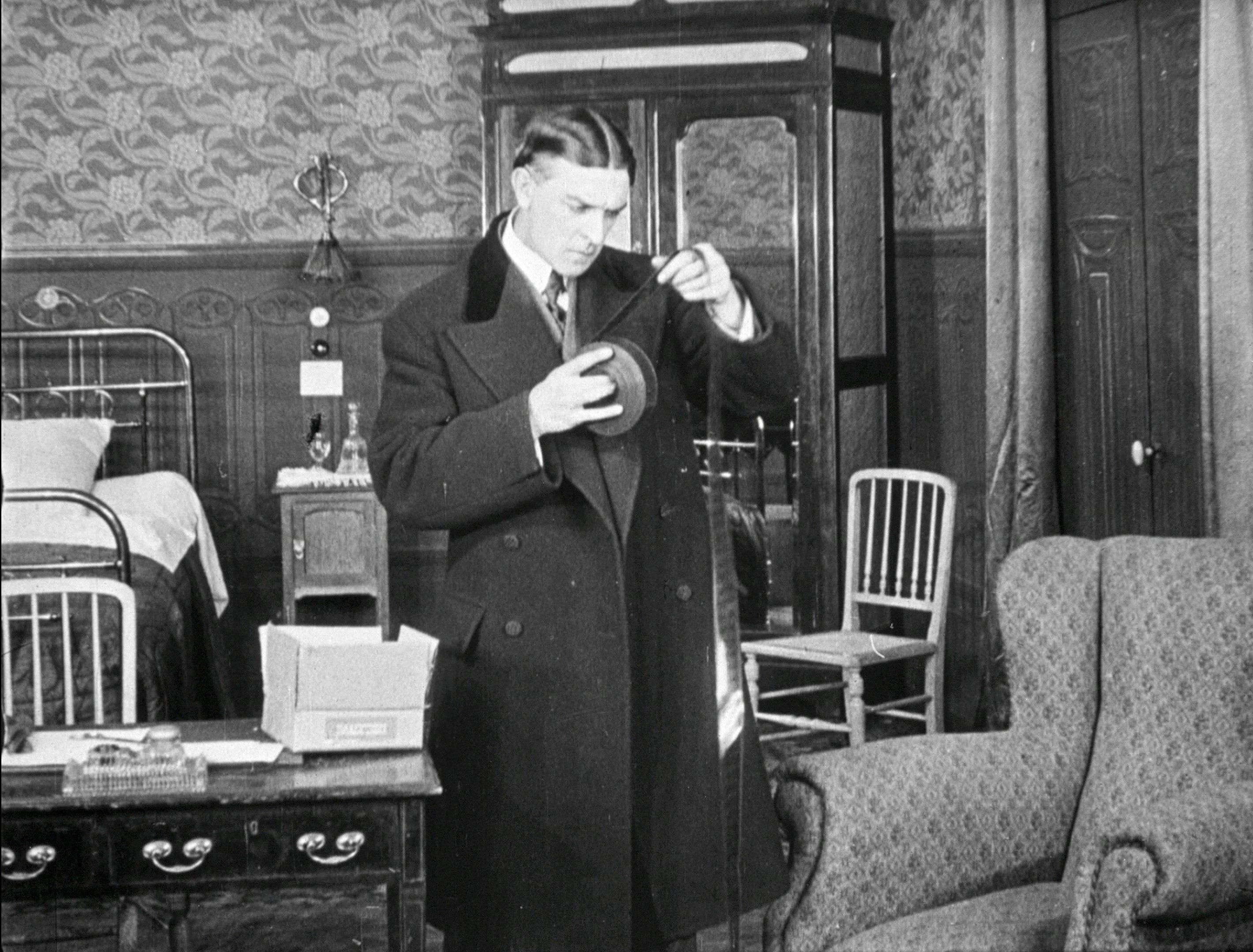 Production still from Erreur tragique 1913 / Director: Louis Feuillade / Image courtesy: GP Archives