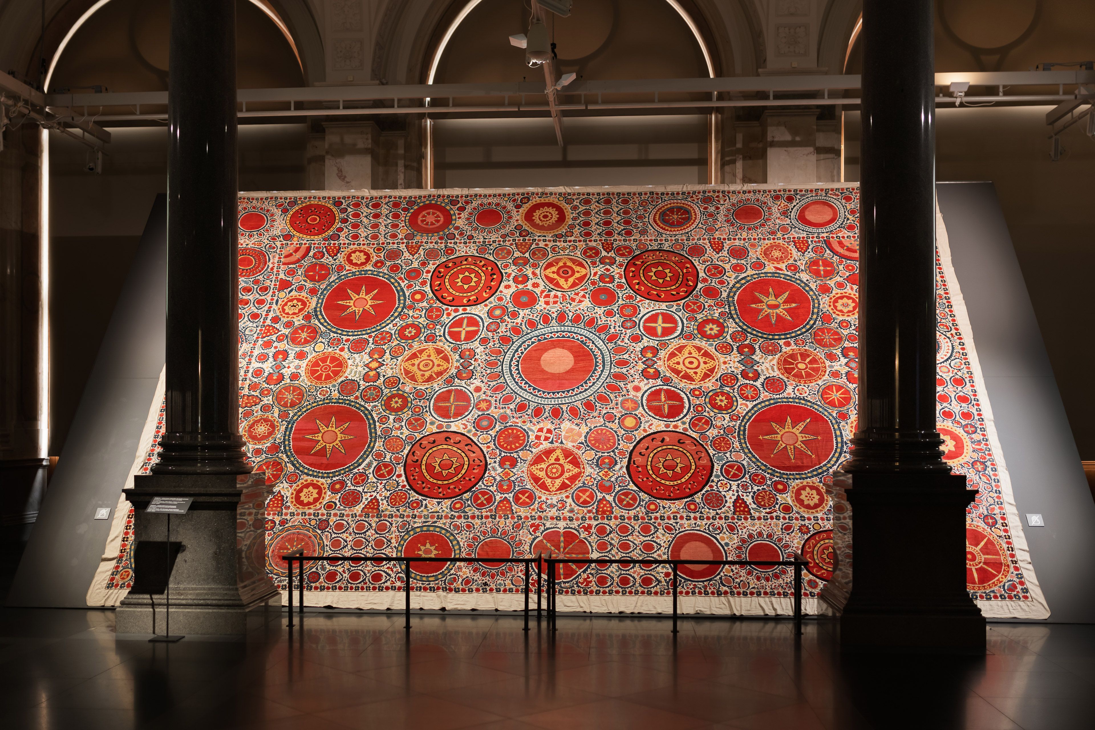 Madina Kasimbaeva / Uzbekistan, b.1981 / Palak suzani 2016–21 (installation view, Art Museum RIGA BOURSE, Latvia 2024) / Image courtesy: The Latvian National Museum of Art / Art Museum RIGA BOURSE / Photograph: Oksana Mizgajeva