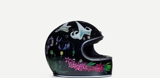 Monika Behrens / Australia NSW b.1975 / 13 2020 / Oil on Biltwell Gringo ECE helmet / 26 x 26 x 34cm / Photograph: Document Photography / Courtesy: The artist and Martin Browne Contemporary and Finkelstein Gallery