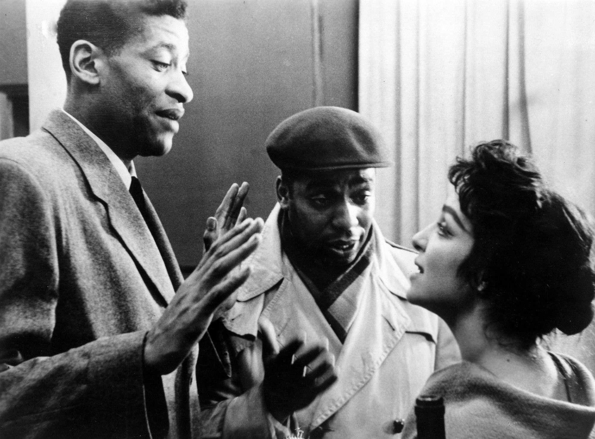 Production still from Shadows 1959 / Dir: John Cassavetes / Image courtesy: Faces Distribution Corporation. 