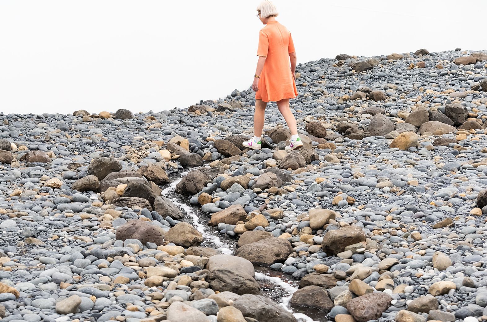 Olafur Eliasson, Denmark b.1967 / Riverbed 2014 (installation view, GOMA, 2019) / Water, rock (volcanic stones [blue basalt, basalt, lava], other stones, gravel, sand), wood, steel, plastic sheeting, hose, pumps / Purchased 2021. The Josephine Ulrick and Win Schubert Charitable Trust / Collection: The Josephine Ulrick and Win Schubert Charitable Trust, Queensland Art Gallery | Gallery of Modern Art / © 2014 Olafur Eliasson / Photograph: N Harth © QAGOMA