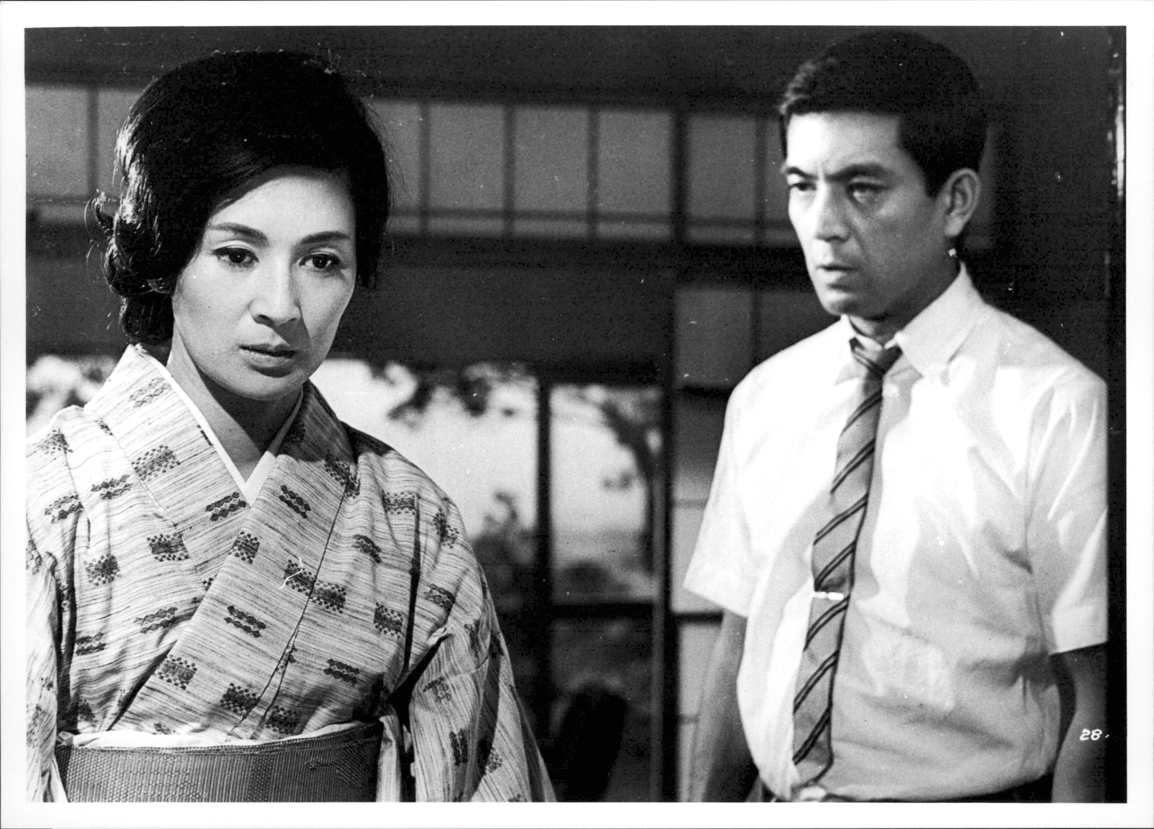Production still from Scattered Clouds 1967 / Director: Mikio Naruse / Image courtesy: © 1967 Toho Co Ltd