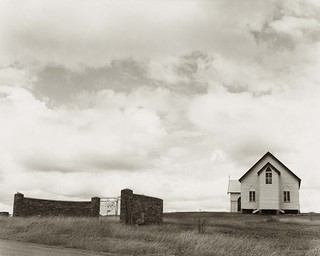 PAGE, Charles Australia b.1946 Ravenswood (from ‘Journeys north’ portfolio) 1986 Gelatin silver photograph on paper 30.4 x 40cm 25 x 31.2cm (comp.) Acc. 1987.162.022 Purchased 1987 with the financial assistance of the Australian Bicentennial Authority to commemorate Australia’s Bicentenary in 1988