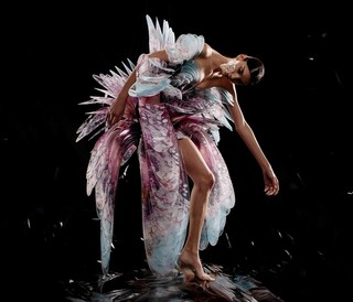 Iris van Herpen, Netherlands b.1984 / Hydrozoa dress, from the ‘Sensory Seas’
collection 2020 / Print collaborator: Shelee Carruthers / Collection: Iris van Herpen / Photograph: David Uzochukwu / © David Uzochukwu