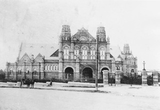 Queensland Museum at the corner of Gregory Terrace and Bowen Bridge Road, Brisbane, c.1901 / Courtesy: John Oxley Library, State Library of Queensland, Brisbane