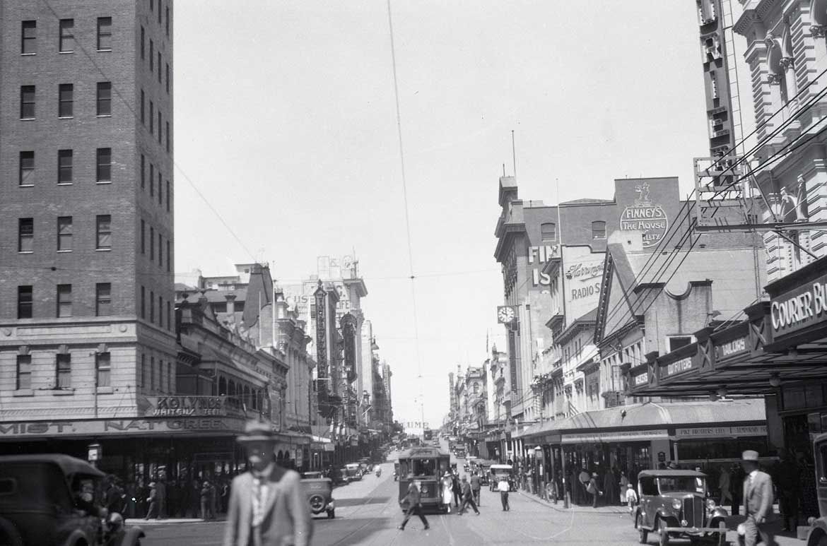 Queen Street viewed from Edward Street with the Regent Theatre (middle right), 1930 / BCC-B120-31476 / Courtesy: Brisbane City Council