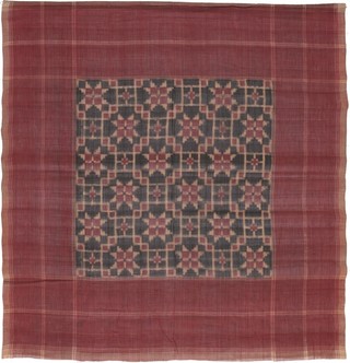 Gajam Ramulu, India 1944-2012 / Telia rumal 1999 / Dyed cotton, warp and weft ikat, alizarin dye, natural oil and ash treatment / 109 x 107cm / Gift of Dana McCown through the QAGOMA Foundation 2020 / Collection: Queensland Art Gallery | Gallery of Modern Art / © QAGOMA