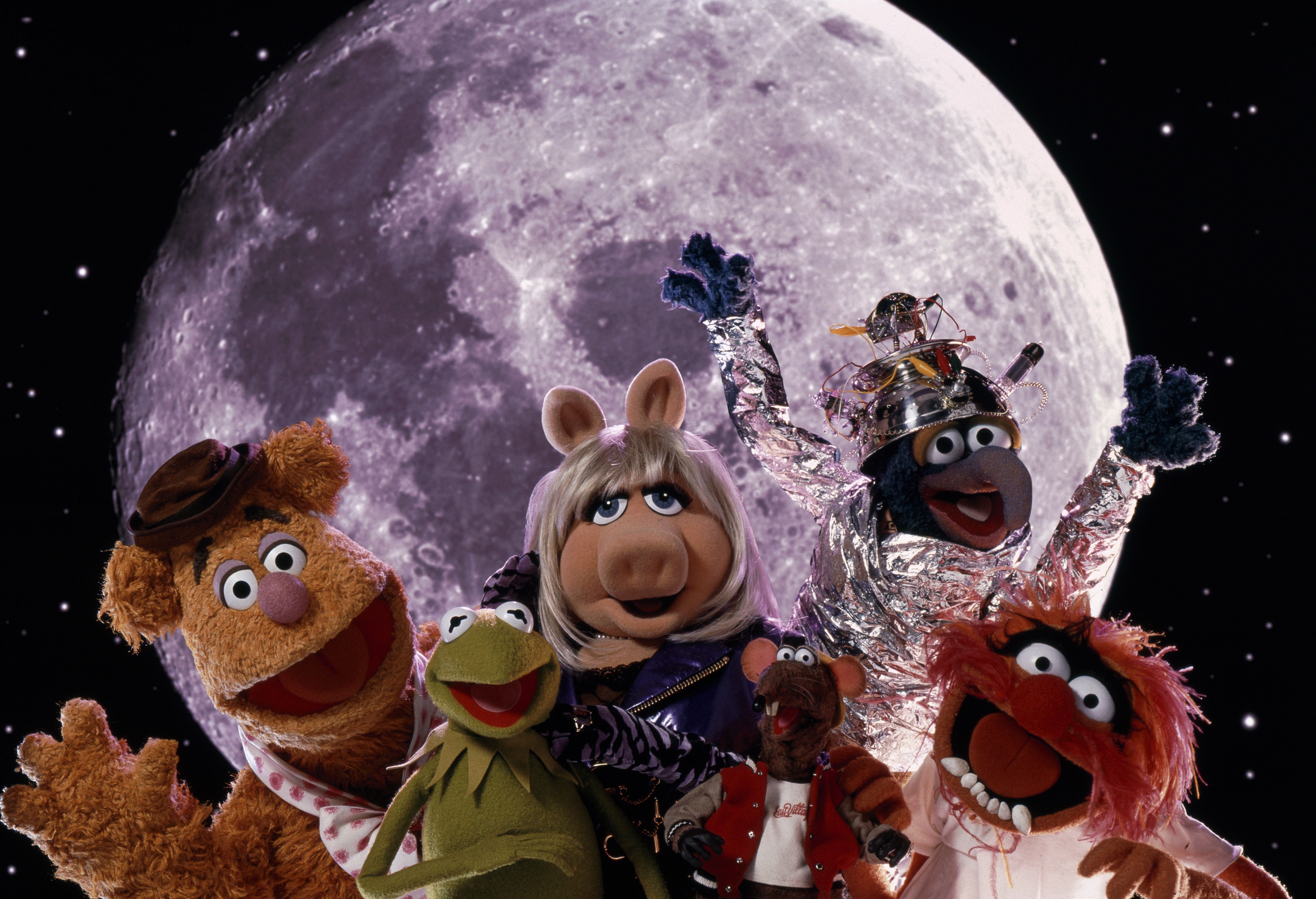 Production still from Muppets from Space 1999 / Director: Tim Hill / Image courtesy: Park Circus