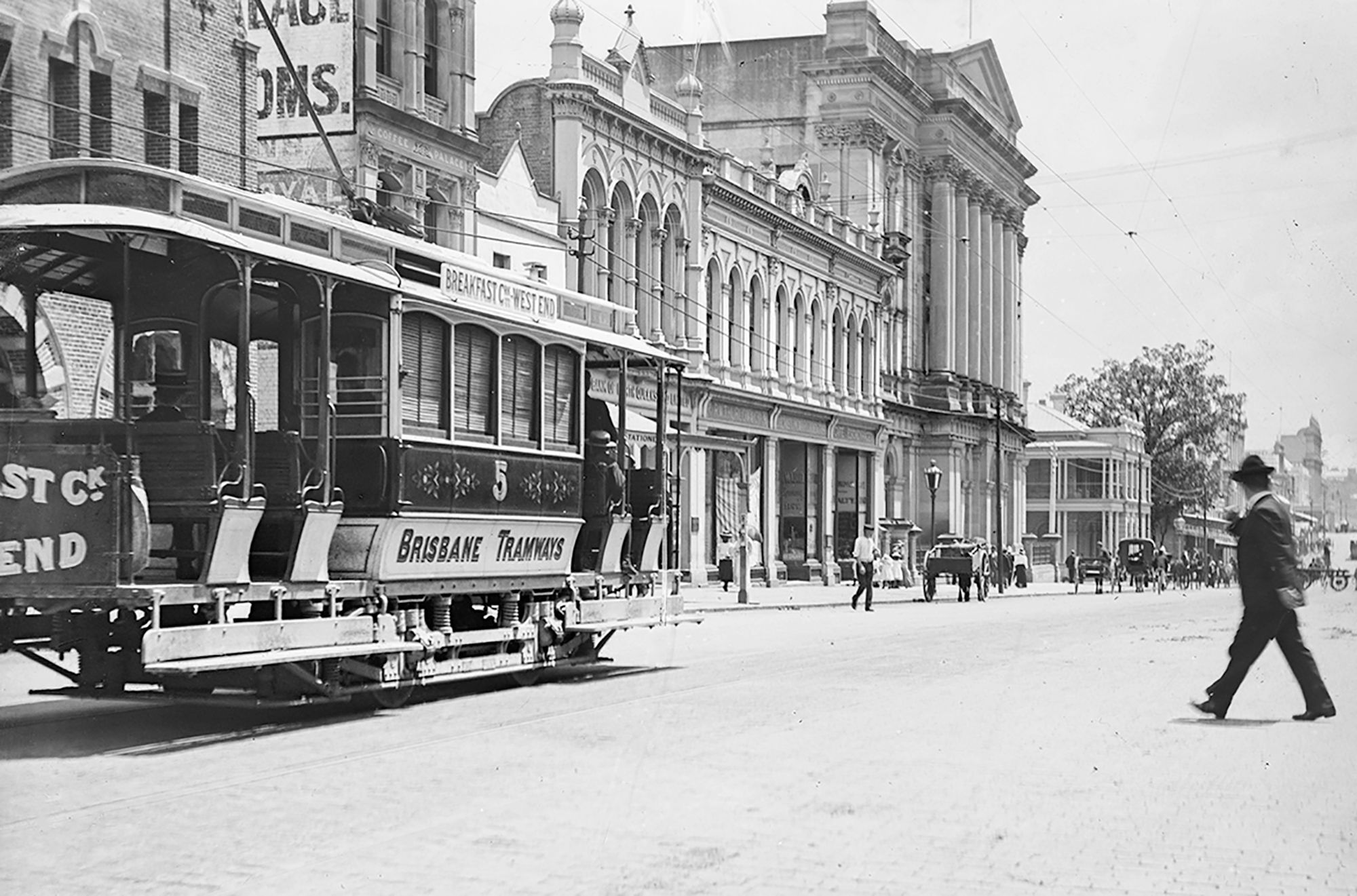 Brisbane Tramways, Tram Number 5 passing along Queen Street, Brisbane, 1900 / 99184501132302061 / Courtesy: John Oxley Library, State Library of Queensland, Brisbane