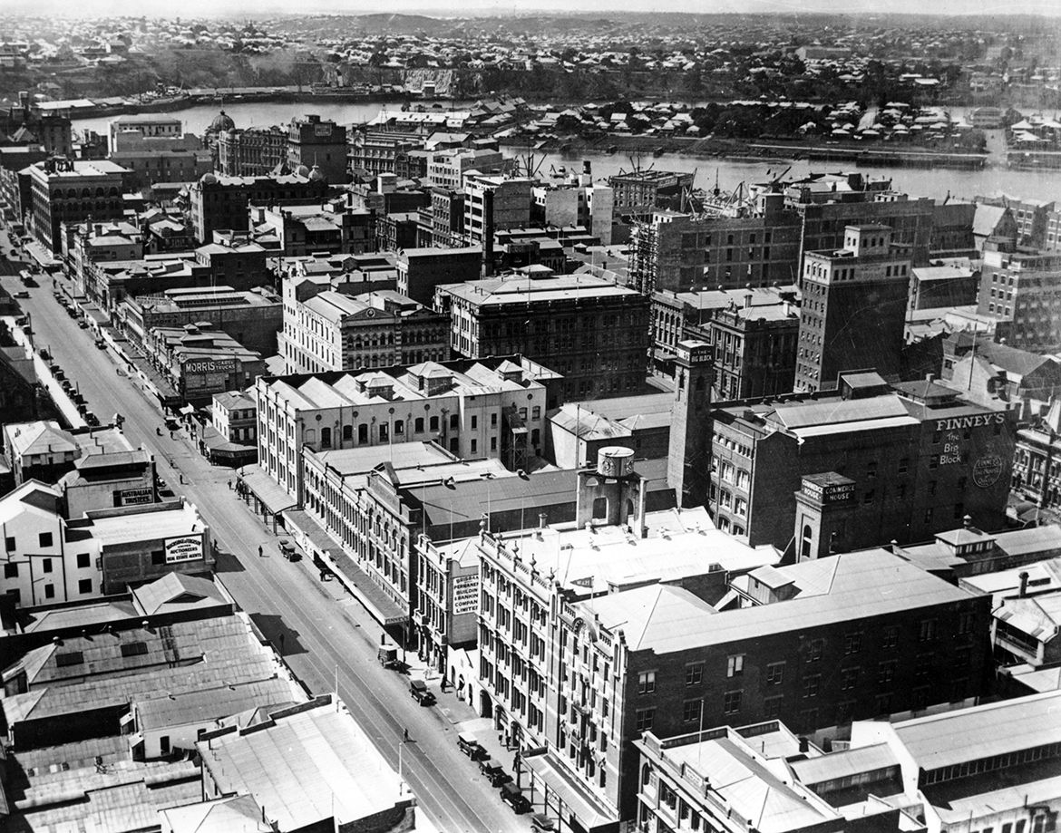 View of the Brisbane CBD looking east toward Kangaroo Point and New Farm from the City Hall clock tower, Brisbane 1928 / 3127 / Image courtesy: John Oxley Library, State Library of Queensland, Brisbane