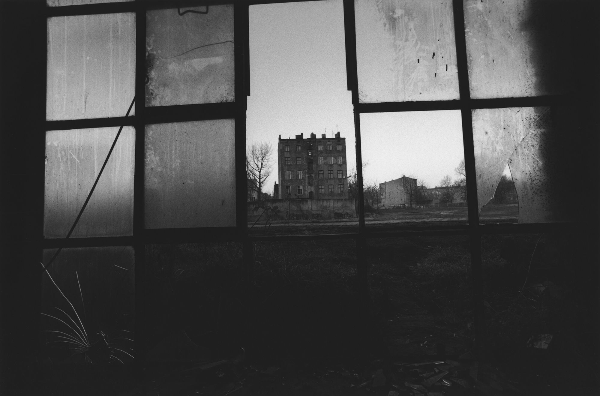 David Lynch / Untitled (Łodź) 2000 / Archival gelatin silver print / 27.9 x 35.5cm (sheet) / © David Lynch