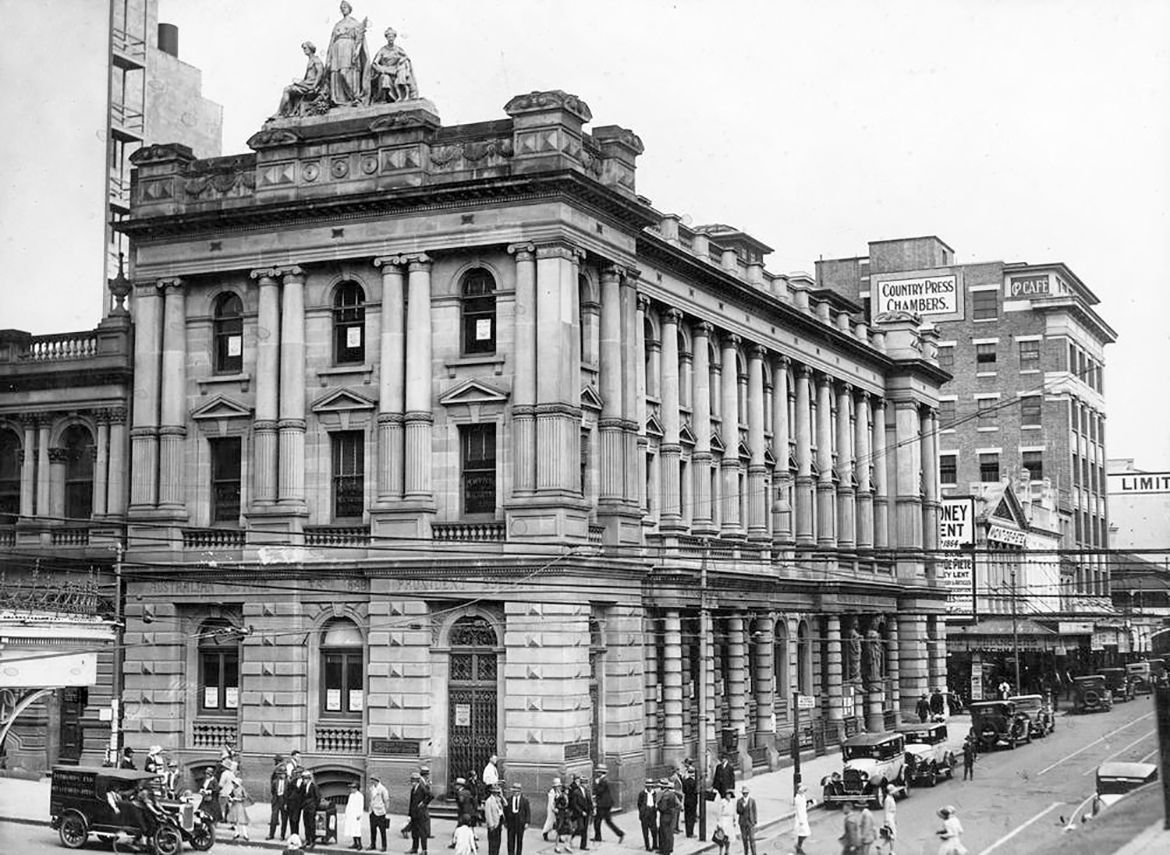 Australian Mutual Provident (AMP) Society building, corner of Queen and Edward Streets, Brisbane c.1930 / 24941186844 / Image courtesy: John Oxley Library, State Library of Queensland, Brisbane