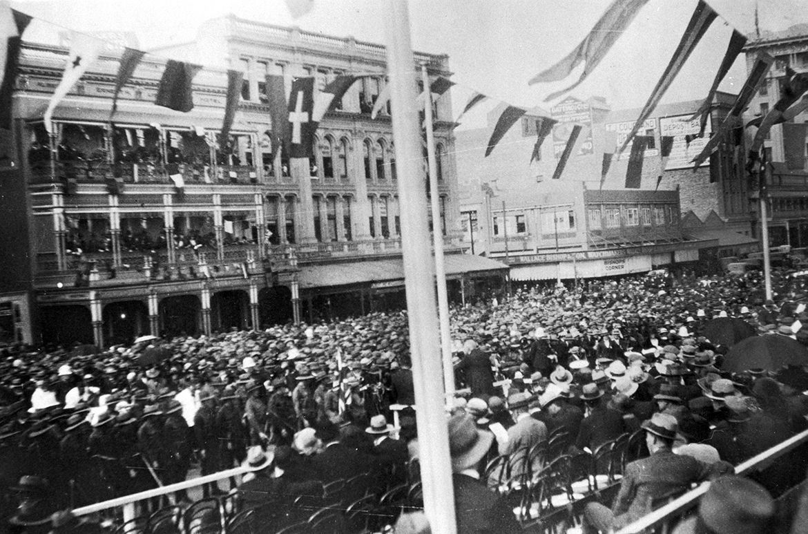 Opening ceremony of the Brisbane Centenary at Albert Square, intersection of Albert and Adelaide Streets, with Kents Buildings in the foreground 1924 / 99183514018702061 / Image courtesy: John Oxley Library, State Library of Queensland, Brisbane