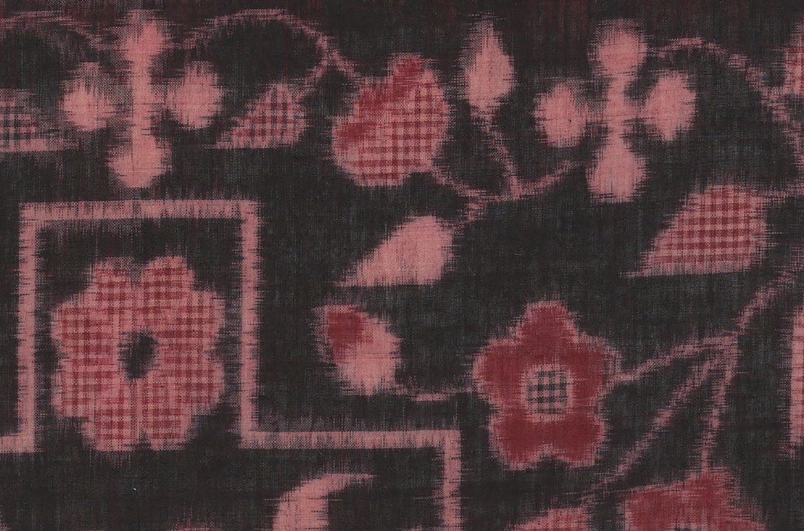 A closer look at ikat textile feathering in Gunti Bhaskar Rao’s Telia rumal with Islamic designs (detail) c.1990s / Gift of Dana McCown through the QAGOMA Foundation 2020 / Collection: Queensland Art Gallery | Gallery of Modern Art / © QAGOMA