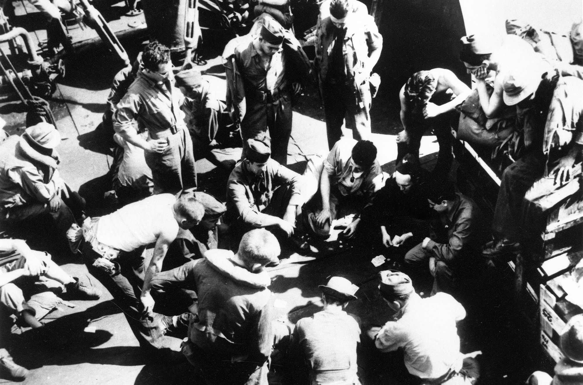 American servicemen on the deck of a convoy ship bound for Australia, 1942 /
99183505595402061 / Courtesy: John Oxley Library, State Library of Queensland, Brisbane