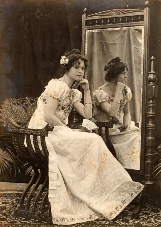 Photograph from the album of Ethel Fairweather, including a portrait of Ethel, c.1903 / Collection: QAGOMA Research Library / © QAGOMA