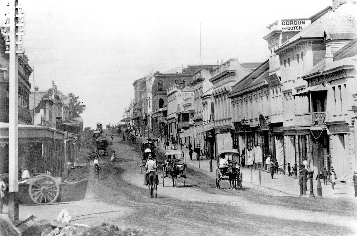 Albert Lomer, active Australia, c.1862–99 / Queen Street, corner Edward Street 1883 / 99183509347302061 / Courtesy: John Oxley Library, State Library of Queensland, Brisbane