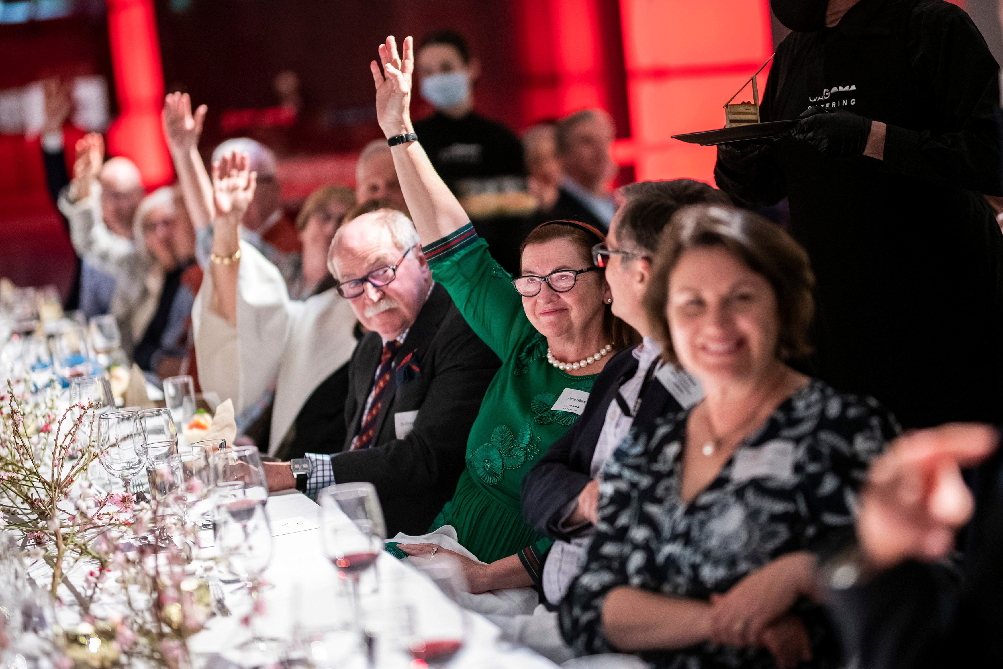 Contemporary Patrons vote at the 2021 Acquisition Pitch, September 2021 / Photograph: Marc Grimwade
