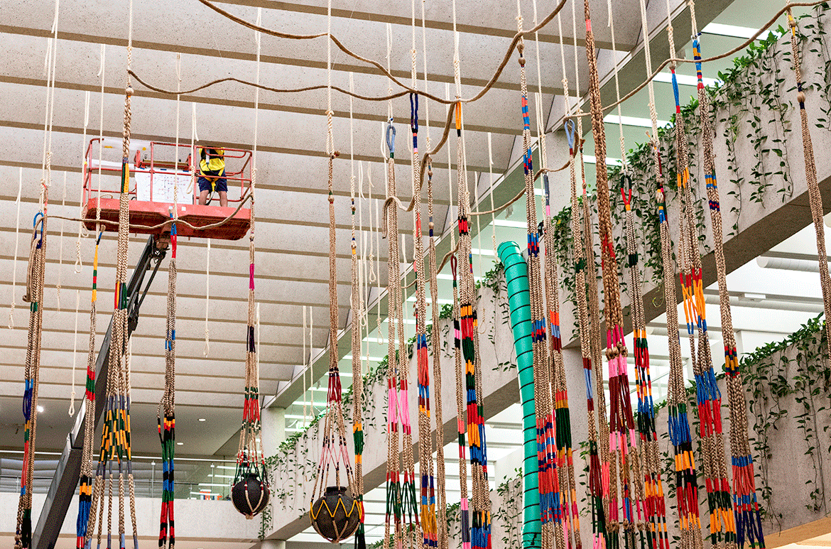 Kamruzzaman Shadhin, Bangladesh b.1974 / Gidree Bawlee Foundation of Arts, Bangladesh, est. 2001;
Collaborating artists: Johura Begum, Monowara Begum, Majeda Begum, Fatema Begum (1), Shabnur Begum, Chayna Begum, Fatema Begum (2), Samiron Begum, Shirina Begum, Rekha, Nasima Begum, Shushila Rani, Protima Rani, Akalu Barman / The fibrous souls 2018–21 / Jute, cotton, thread, clay, brass / 70 pots: 40–100cm each (diam.) (approx.) with 70 shikas of various dimensions / Originally commissioned by Samdani Art Foundation / Purchased 2021 with funds from Metamorphic Foundation through the Queensland Art Gallery | Gallery of Modern Art Foundation / Collection: Queensland Art Gallery | Gallery of Modern Art, Brisbane / © The artists