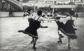 Production still from Berlin, Symphony of a Great City 1927/ Director: Walter Ruttmann / Image courtesy: Deutsche Kinemathek – Museum für Film und Fernsehen