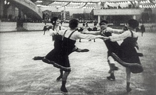 Production still from Berlin, Symphony of a Great City 1927/ Director: Walter Ruttmann / Image courtesy: Deutsche Kinemathek – Museum für Film und Fernsehen