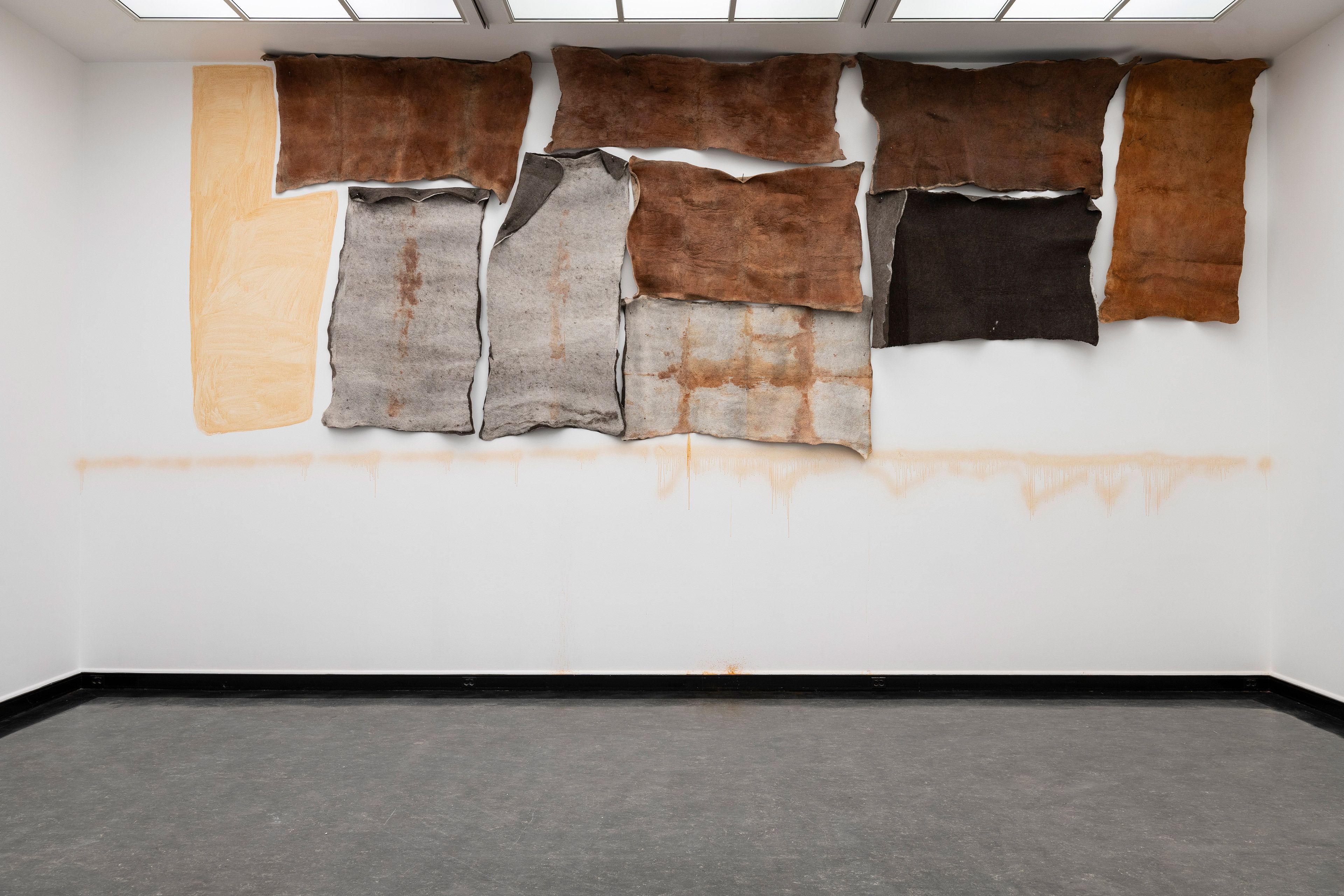 D Harding / Moranbah, Australia, b.1982 / Wool blankets (installation view, ‘D Harding: We breathe together’, Bergen Kunstall, Norway) 2021–22 / Wool felt, pigment, gum arabic / Photograph: Thor Br.dreskift