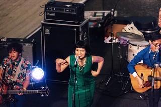 White Shoes & the Couples Company at ‘The 8th Asia Pacific Triennial of Contemporary Art’, December 2015 / Photograph: J Ruckli © QAGOMA