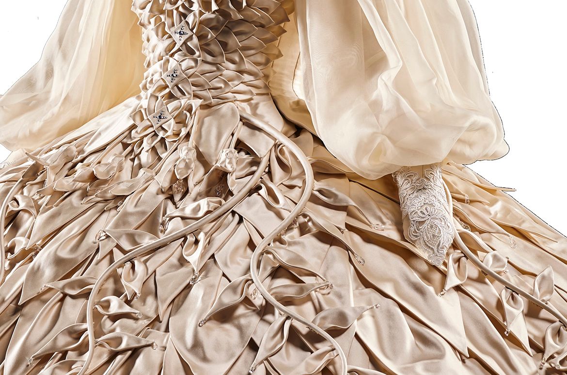 Tarsem Singh (director), Eiko Ishioka (designer), Carelli Costumes (costumiers) / ‘Cream wedding dress’ costume worn by Julia Roberts as ‘Queen Clementianna’ in Mirror Mirror 2012 / Duchess silk satin, Swarovski crystals / Collection: The Academy Museum
of Motion Pictures, Los Angeles / © 2012 UV RML NL Assets LLC. / Photograph: Jan Thijs / Image courtesy: Relativity Media