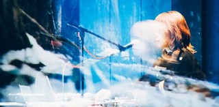Photograph of Eiko Ishibashi performing GIFT 2023 / Photograph by Shuhei Kojima / Image courtesy: Front Porch Productions