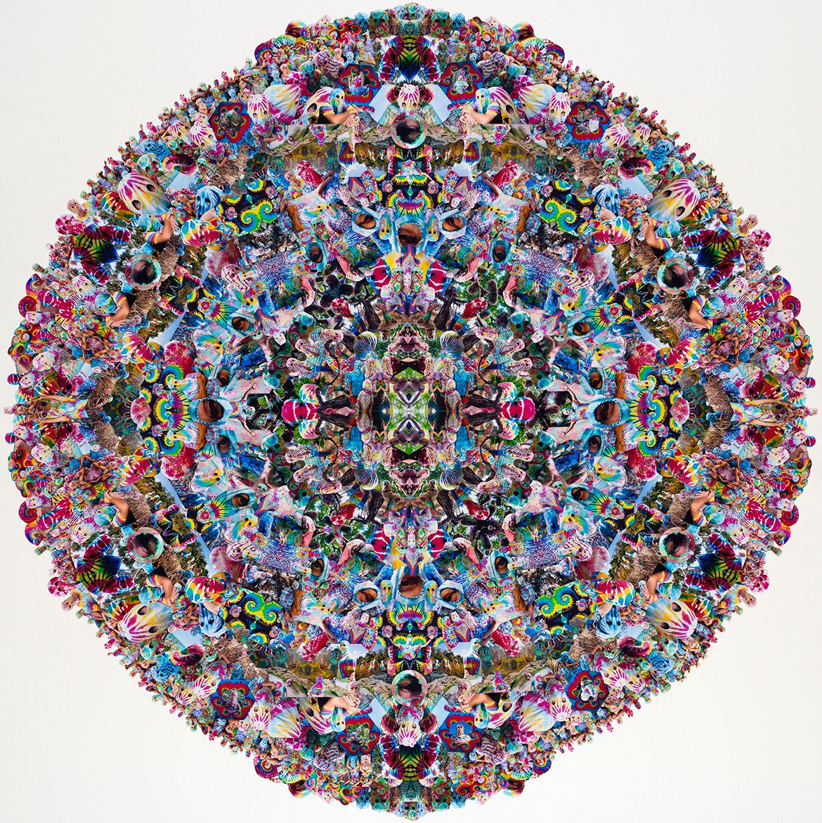 Jemima Wyman, Australia/United States b.1977 / Aggregrate Icon (Kaleidoscopic Catchment) 2014 / Hand-cut digital photographs and archival tape / 205cm (diam.) / Purchased 2014. QAGOMA Foundation Grant / Collection: Queensland Art Gallery | Gallery of Modern Art / © Jemima Wyman