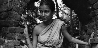Production still from Pather Panchali (Song of the Little Road) 1955 / Director: Satyajit Ray / Image courtesy: Sony Pictures Classics