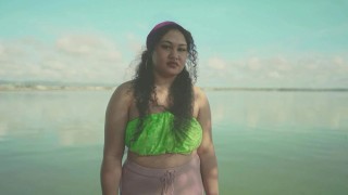 Edith Amituanai, New Zealand b.1980 / Production still from L’a’u Pele Moana (My darling Moana) 2021 / Single-channel video: 5:10 minutes, colour, sound, 16:9, looped / Purchased 2022 with funds from the Bequest of Jennifer Taylor through the QAGOMA Foundation / Collection: Queensland Art Gallery | Gallery of Modern Art / © Edith Amituanai