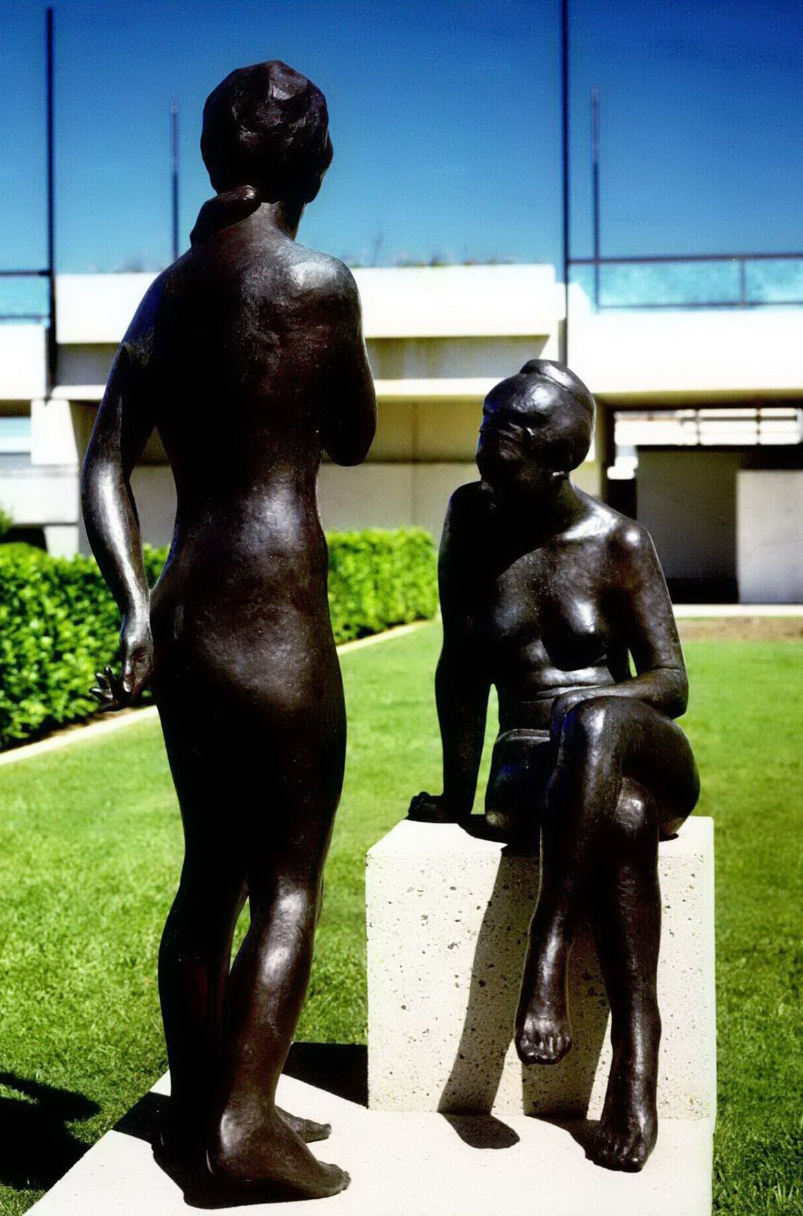 Ante Dabro, Croatia/Australia 1938-67 / Sisters 1985 / Cast Bronze / Collection: ArtsWorks Queensland / © Estate of Ante Dabro / Photographed June 1985