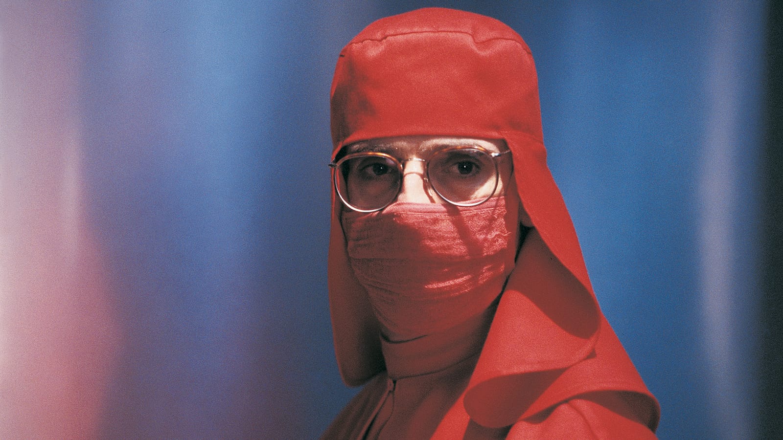 Production still from Dead Ringers 1988 / Director: David Cronenerg / Image courtesy: Park Circus