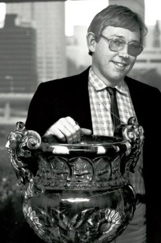 Glenn Cooke with Jardiniere c.1890 acquired for the QAGOMA Collection in 1986/ Collection: QAGOMA Research Library
