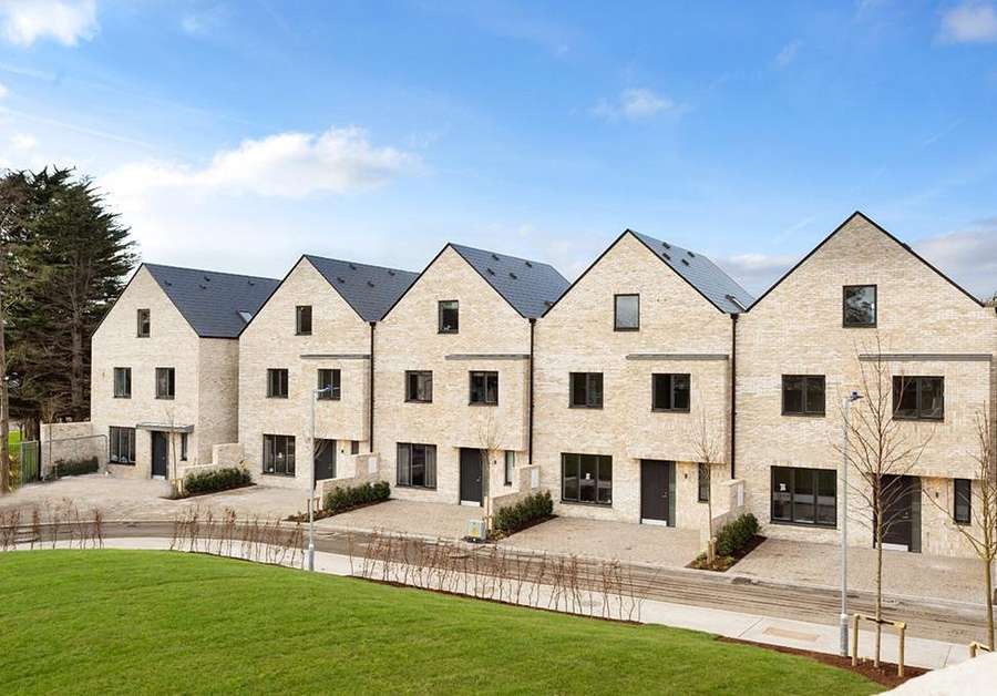 Barclay Court Blackrock