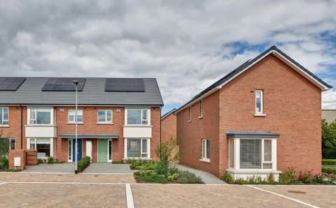 Victorian Red Multi application 1