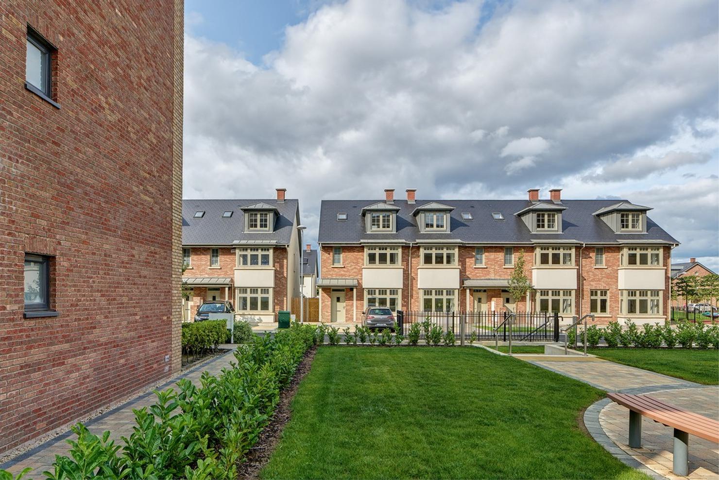 Hazelbrook Square