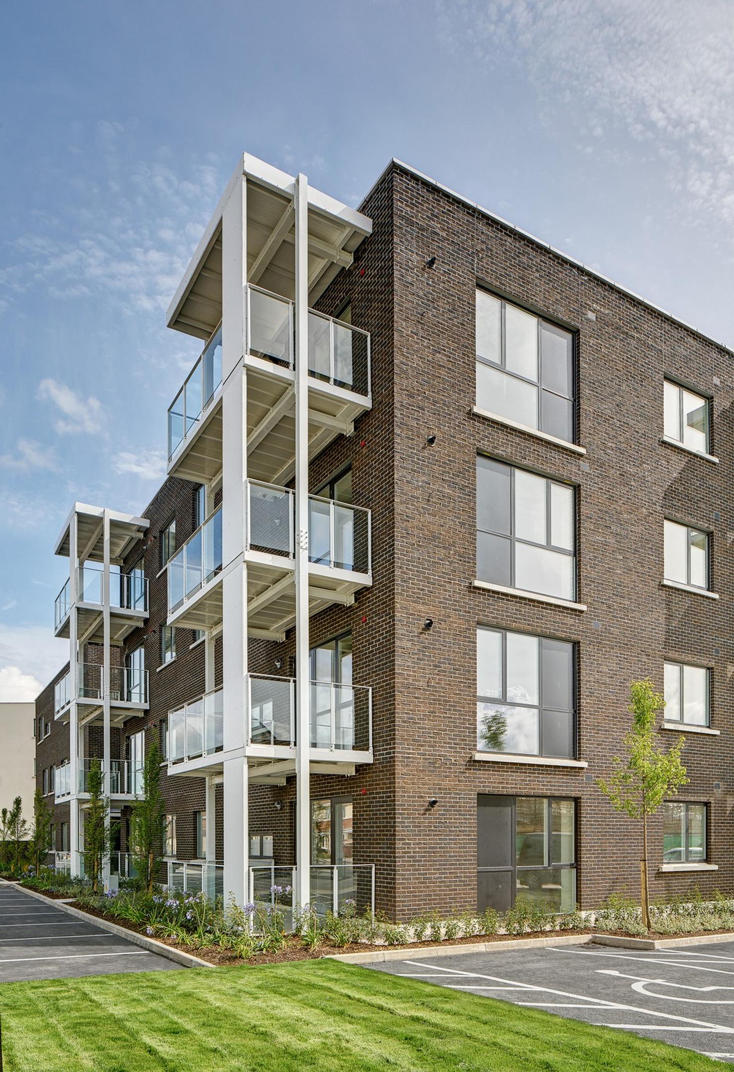 Livorno application 1