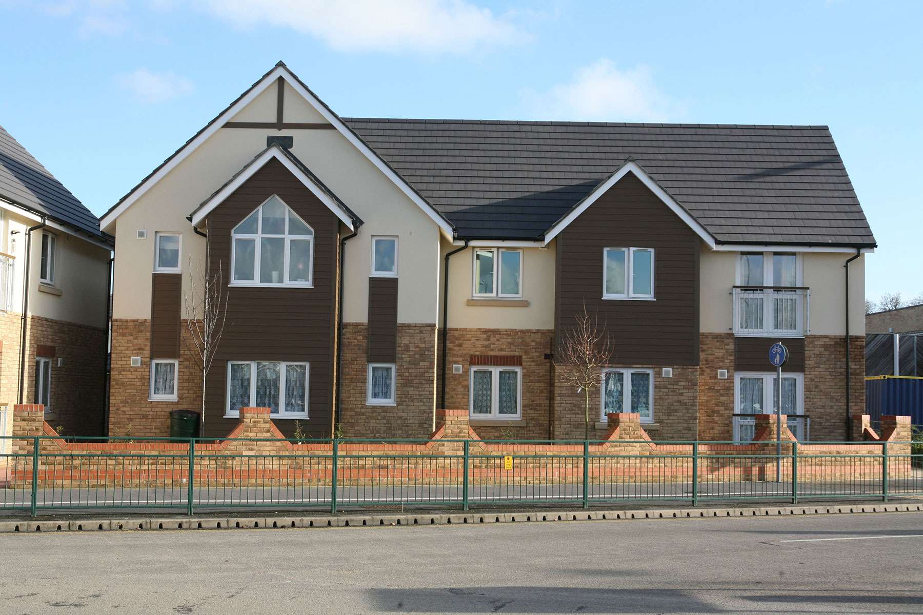 Oakthorpe Buff Multi application 2