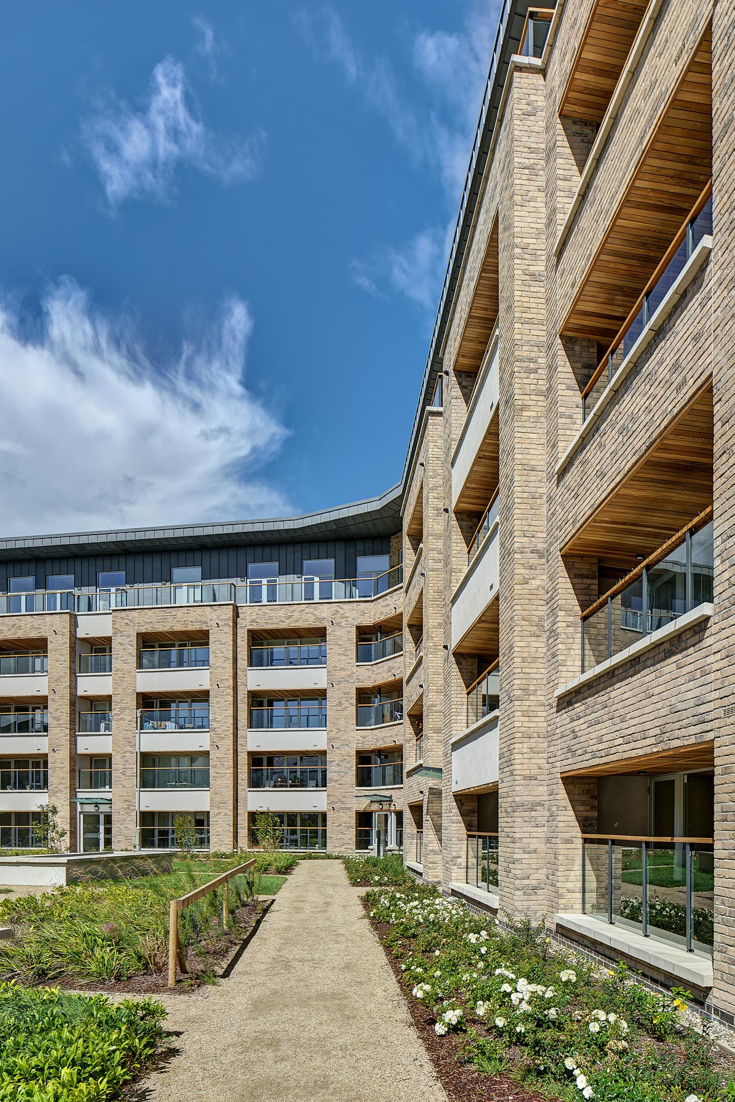 Corum application 16